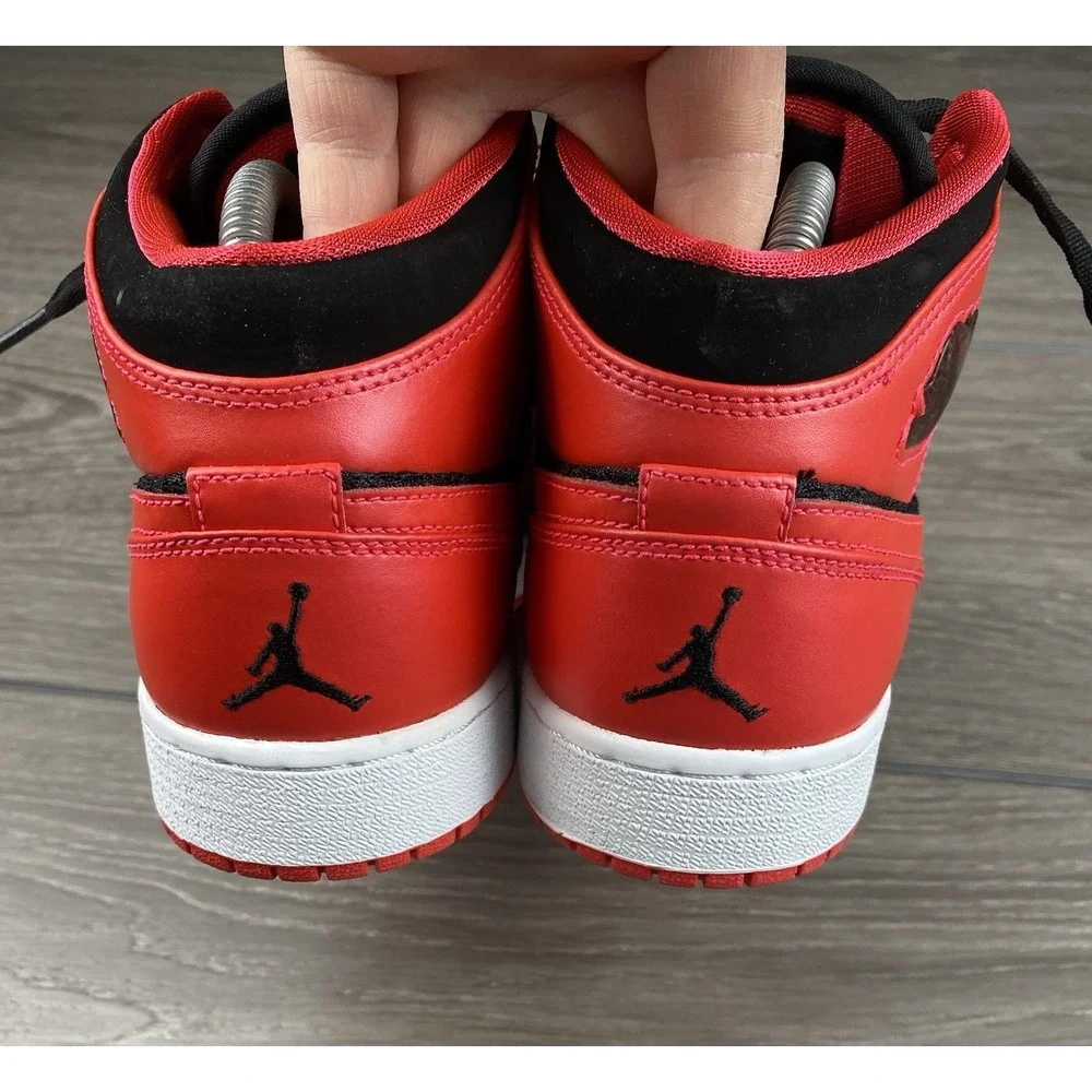 Nike Air Jordan 1‎ Flight Black Red 364781-017 Youth 6.5Y Sneakers